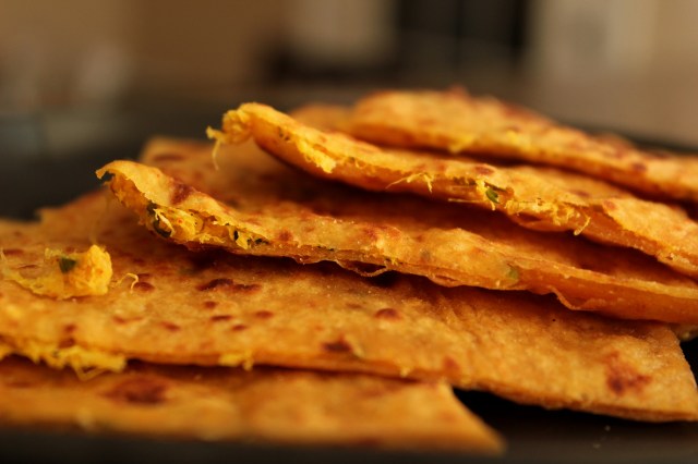 Mooli Paratha | Indian flat-breads stuffed with grated radish