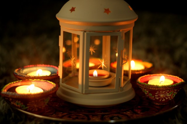 diwali-lights-diyas-2015